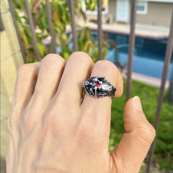 Fallen Angel Ring - Picture 3 of 3